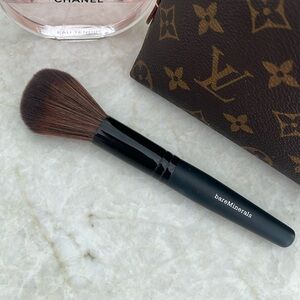 BareMinerals flawless finish brush